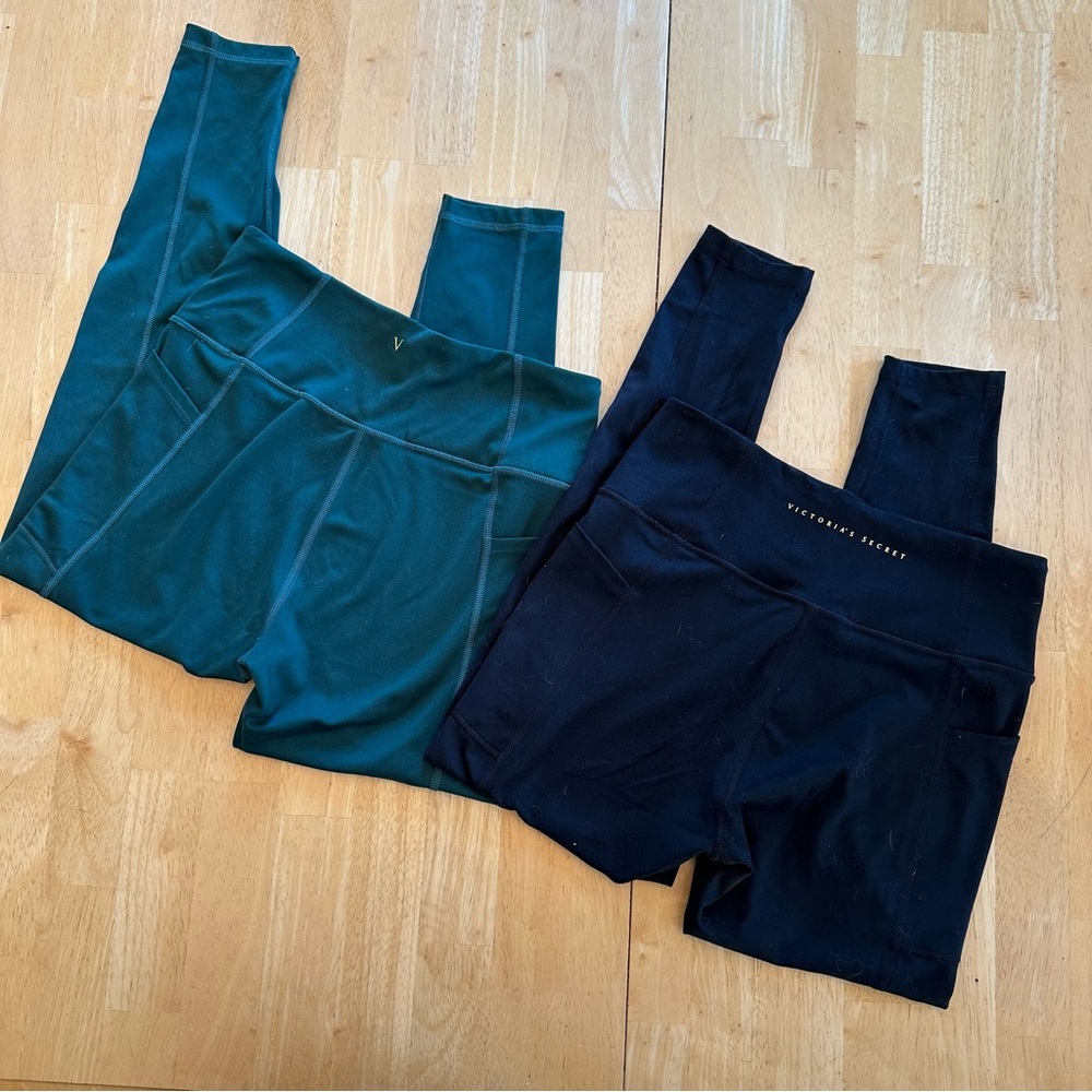 Victoria’s Secret 2 Pairs of High Rise Pocket Leggings, Size Large